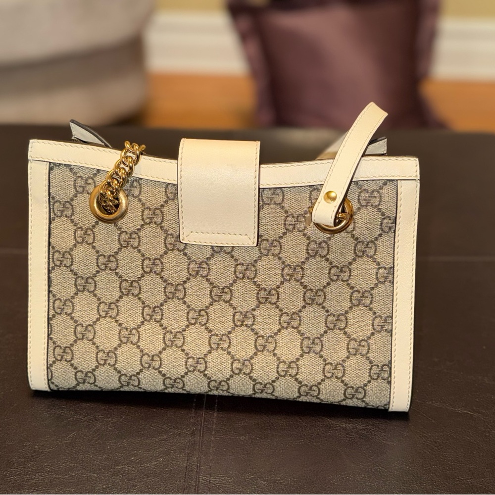 Small Gucci Supreme Monogram Padlock White Trim Canvas Chain-Handle Tote - Picture 4 of 9